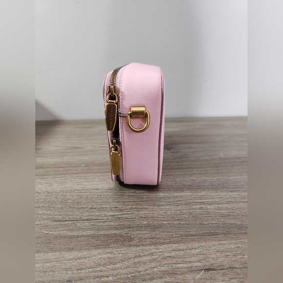 Charles & Keith Two-Tone Pink Lock & Key Chain Handle Bag/Purse - Picture 6 of 7